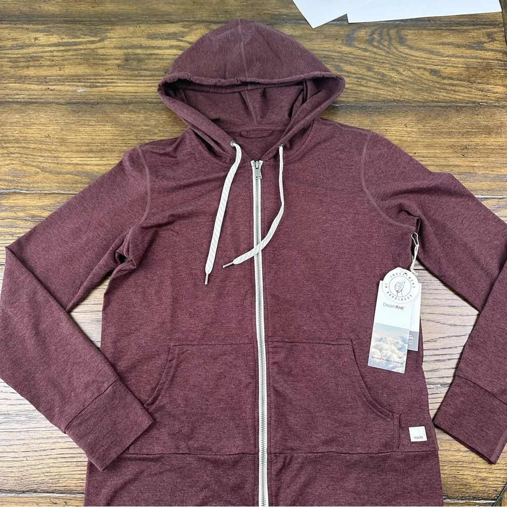 Vuori Performance Hoodie and Jogger Set - Picture 2 of 5